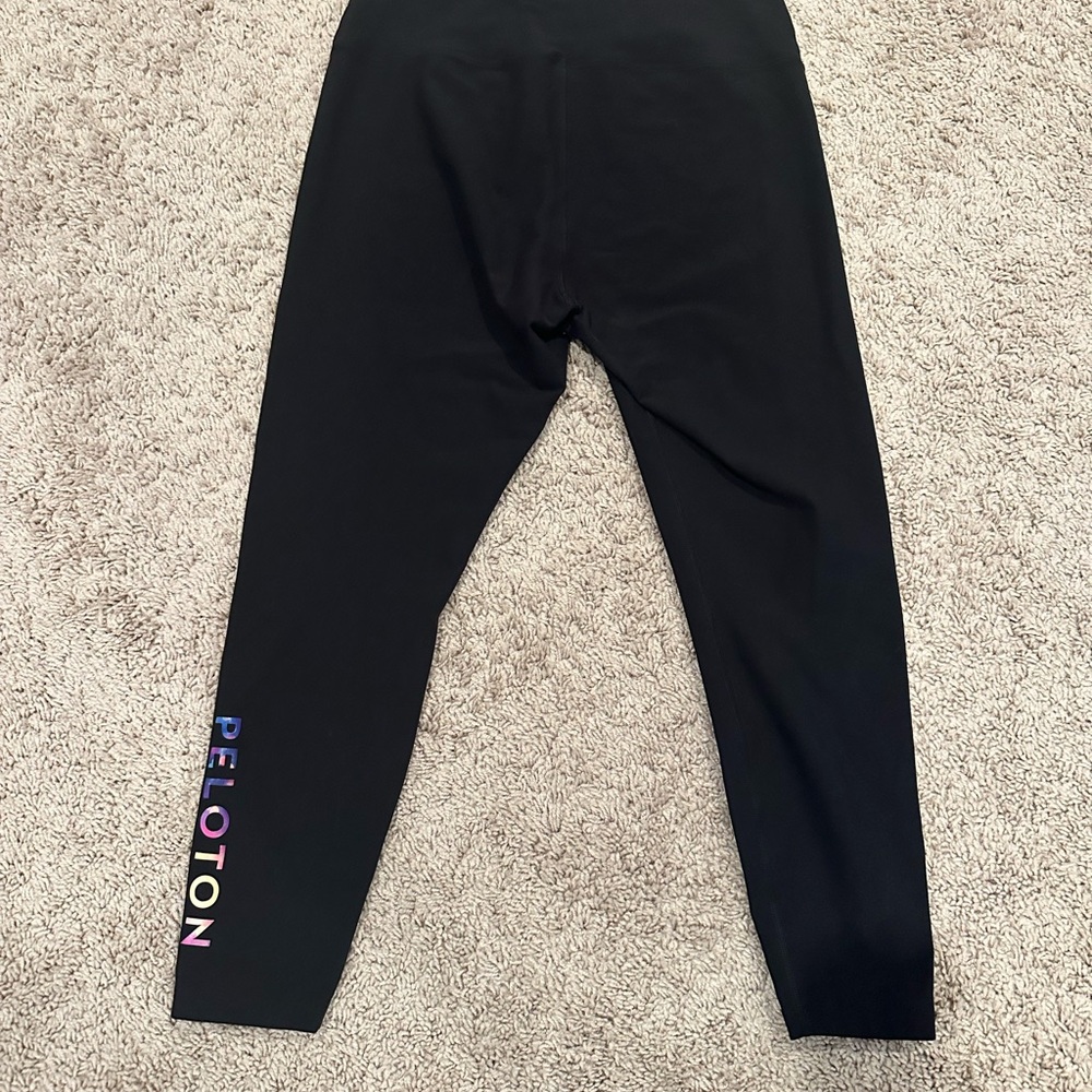 Peloton Womens Rainbow Lettering XL Black Leggings